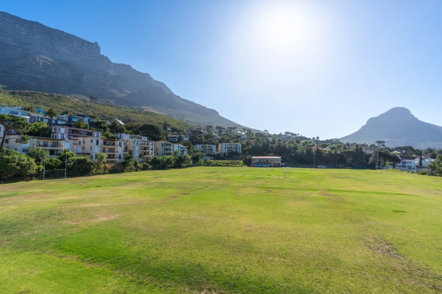 2 Bedroom Property for Sale in Oranjezicht Western Cape